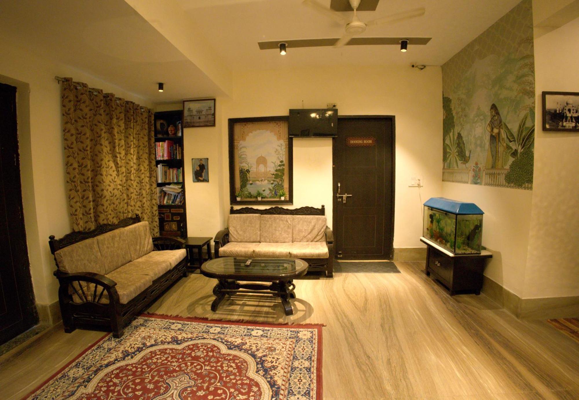 Pearl Of Taj Home Stay Агра Экстерьер фото