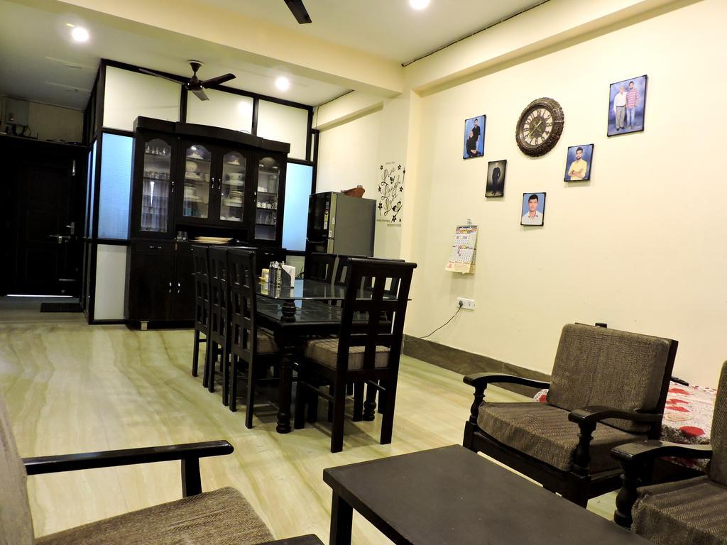 Pearl Of Taj Home Stay Агра Экстерьер фото