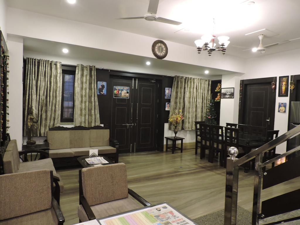 Pearl Of Taj Home Stay Агра Экстерьер фото